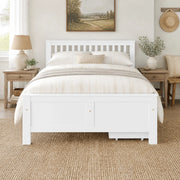 Letto matrimoniale 140x200 cm con 2 cassetti; struttura in legno massello e MDF; bianco