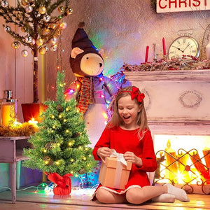 Albero di Natale Piccolo 64 cm con Luci, Mini Albero di Natale da Tavolo con 50 Luci LED 8 Modalità di Illuminazione 8 Pigne e Base in Cemento, Albero Artificiale Piccolo da Casa Ufficio