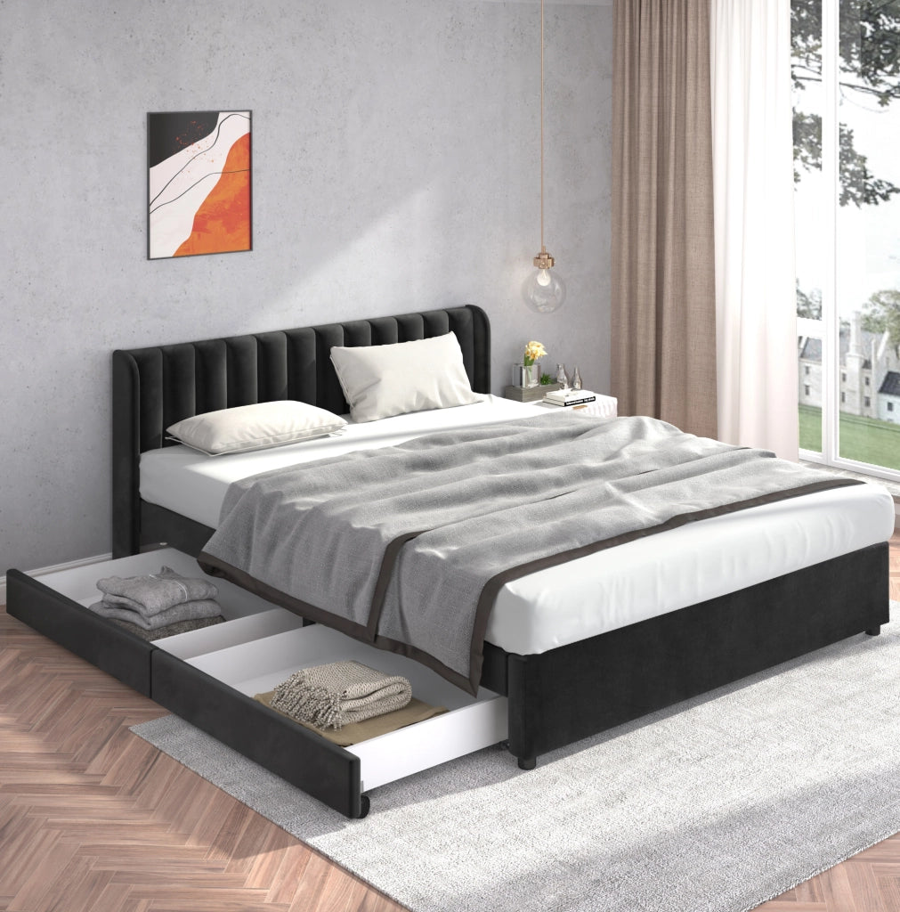 Letto matrimoniale 180x200 cm in velluto nero con testiera alta; 2 cassetti e rete a doghe