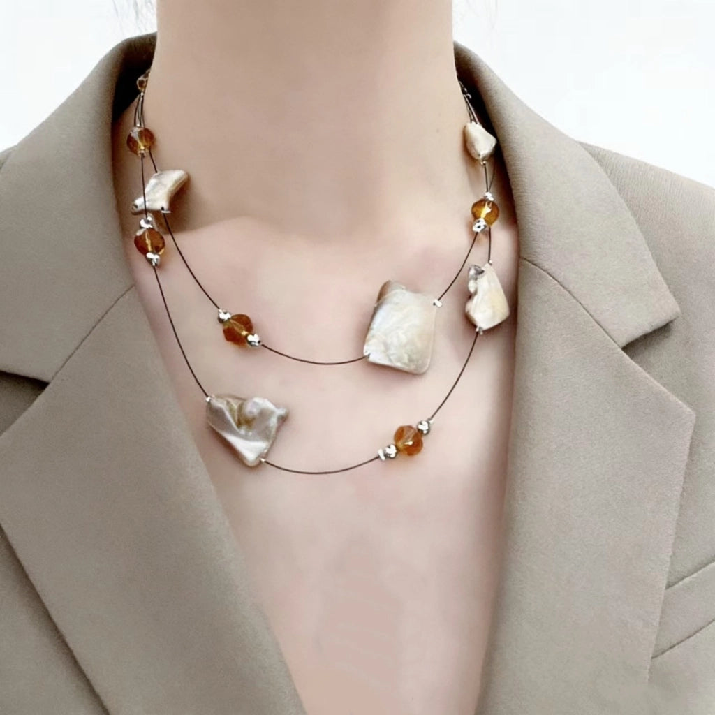 Collana di perline di conchiglia di cristallo dalla forma irregolare