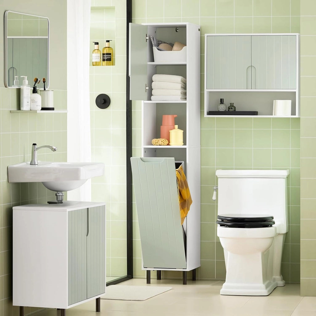 Mobile Alto Bagno Salvaspazio con Sacco Portabiancheria – Colonna Bagno Stretta con Ripiani, Armadietto per Lavanderia, WC o Bagni Piccoli, Bianco e Verde, 167x31x30cm, BZR137-GR