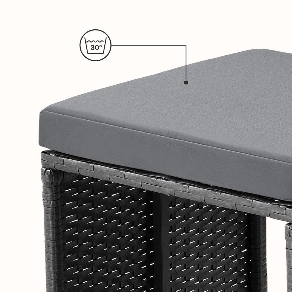 Set da Pranzo Laredo per Esterni Mobili da Giardino Tavolo Poltrone e Pouf - Grigio Scuro [en.casa]