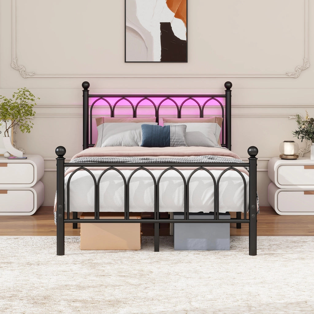 Letto singolo 120 × 200 cm con testiera e pediera alte, LED, 2 USB et presa, senza materasso, nero