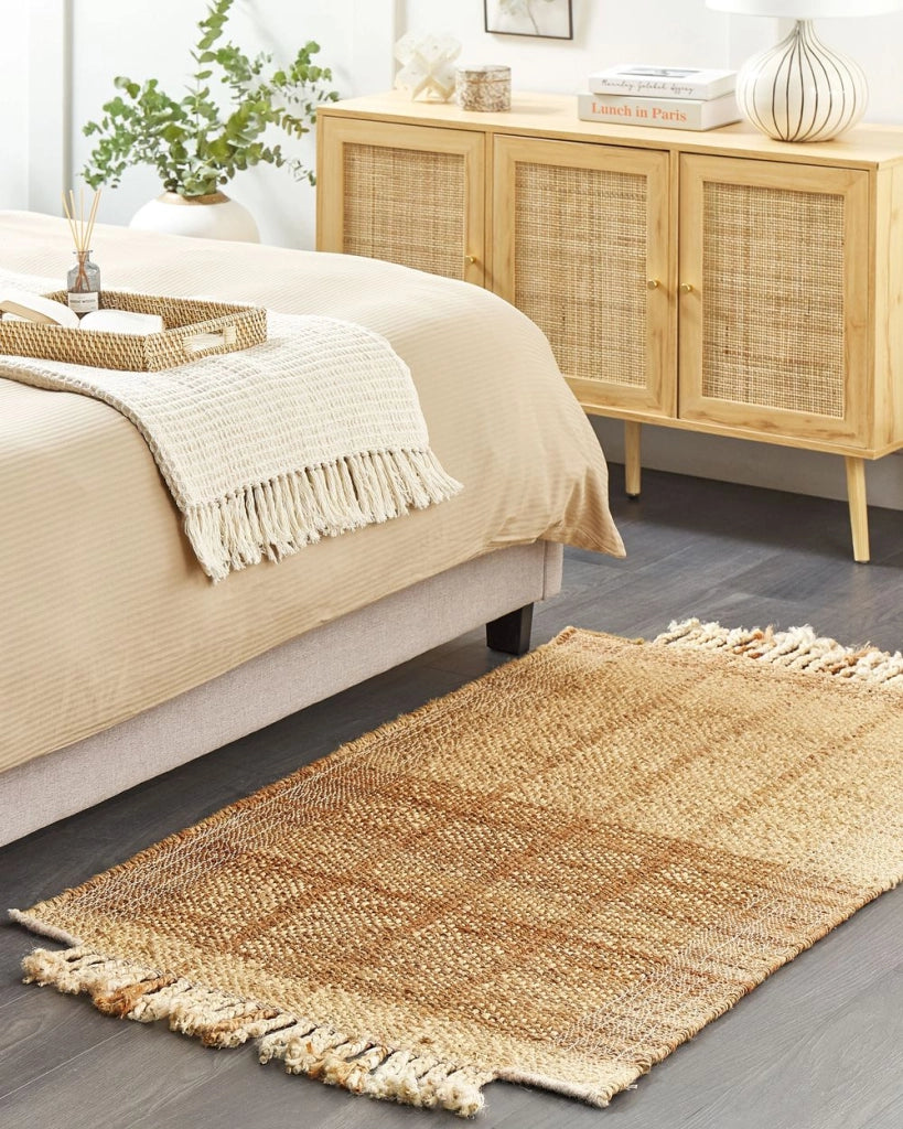 Tappeto in juta beige 80 x 150 cm tessuto a mano con frange in stile rustico per l'ingresso della camera da letto