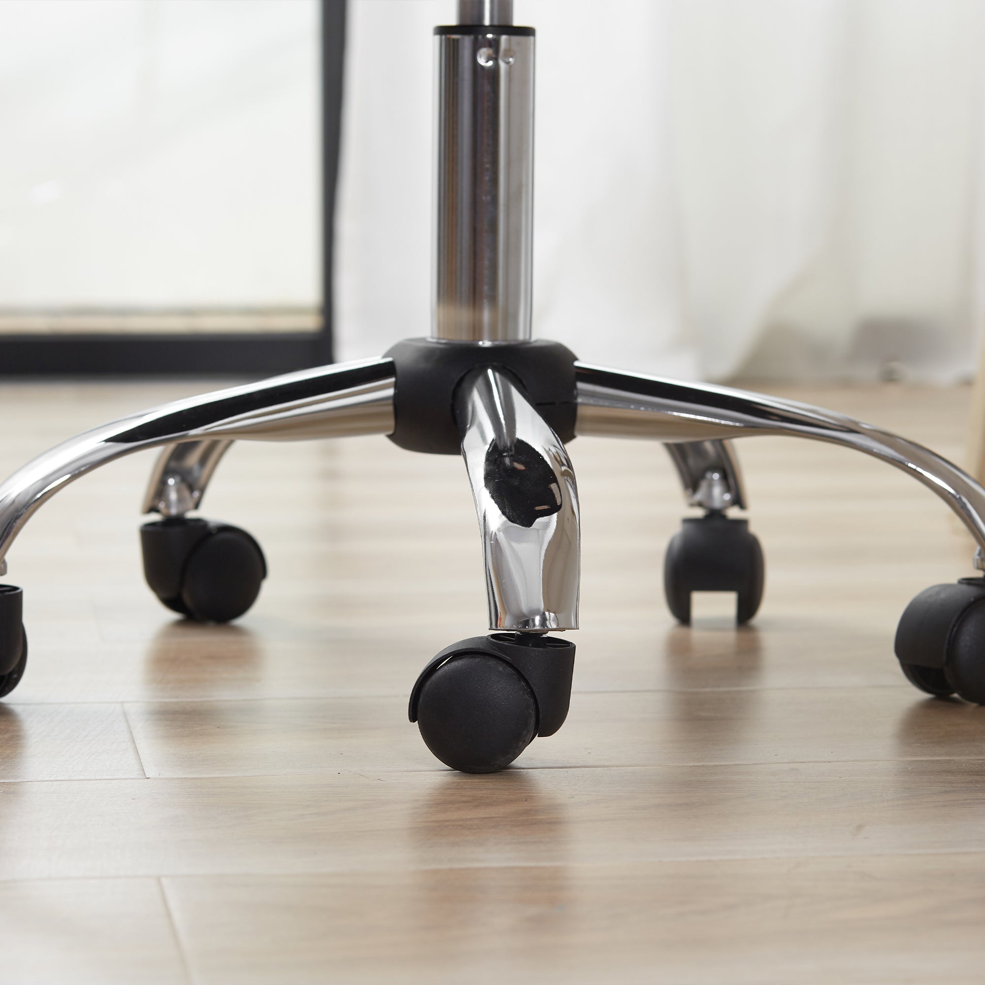 EasyComfort Sedia da Ufficio Ergonomica Senza Braccioli, Tessuto Traspirante a Rete, Altezza Regolabile e 5 Ruote, 43x58x90-100cm, Nero