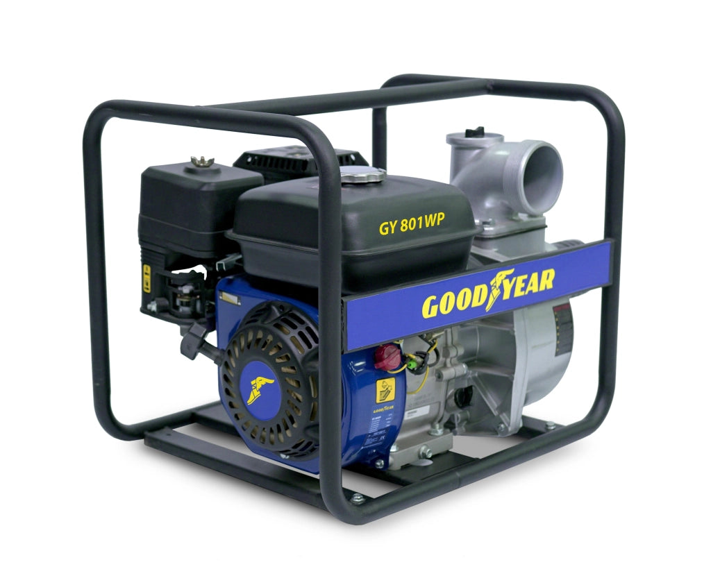 Motopompa per acqua 4.100W. Motore a benzina 4 tempi OHV 212cc. Altezza massima di sollevamento 7 metri Goodyear