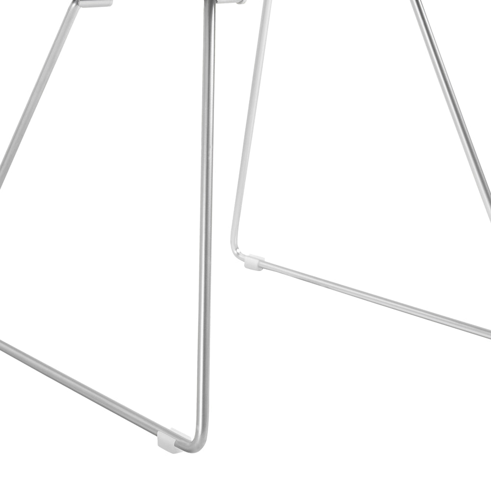 Set di 2 sedie da pranzo Struttura in metallo argento Seduta in ecopelle nera Design industriale moderno