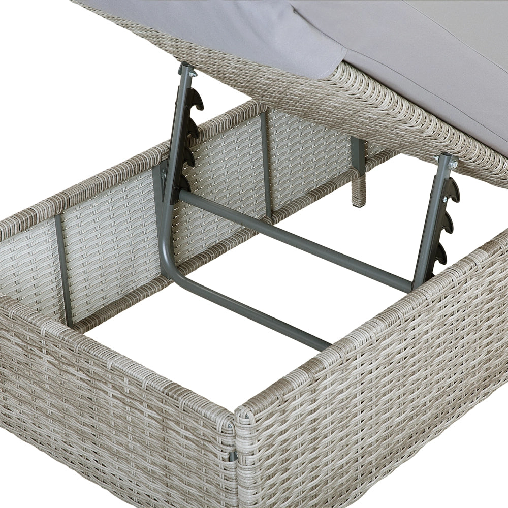 Lettino prendisole grigio finto rattan con cuscino poggiatesta regolabile