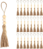 Decorazioni per albero di Natale boho con spilli di juta e cravatte di legno e filo di seta