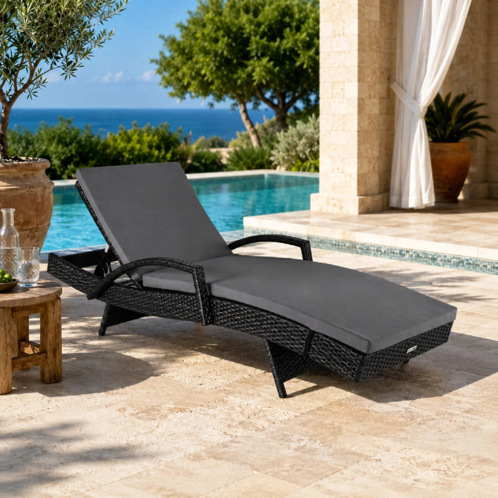 Lettino Prendisole Elegante Con Effetto Rattan Schienale Reclinabile E Cuscino Spesso Per Terrazza Piscina E Giardino 190 x 62 x 34 Cm Nero