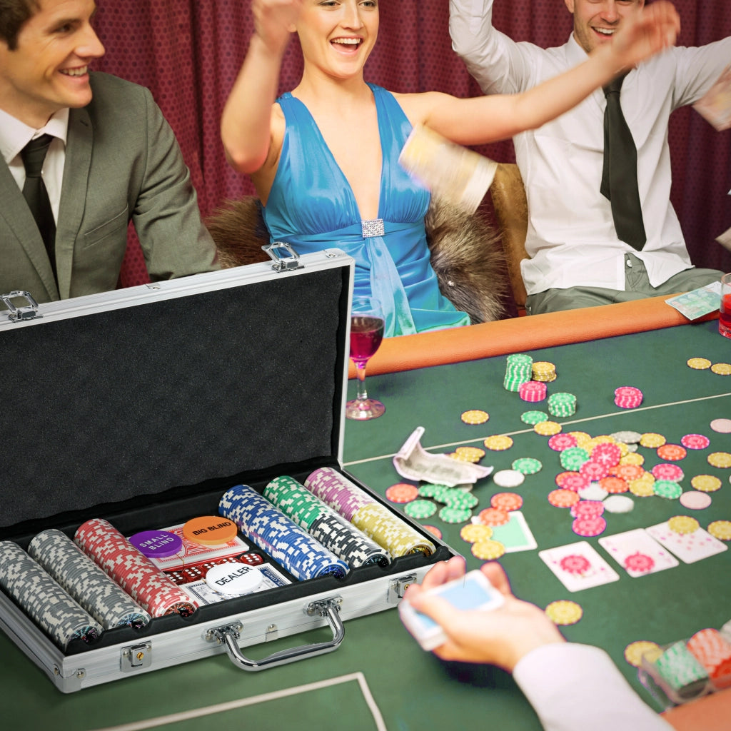 Set Poker Completo con Valigetta Argento 500 Fiches e Tappeto per 9-10 Giocatori Robusto e Portatile