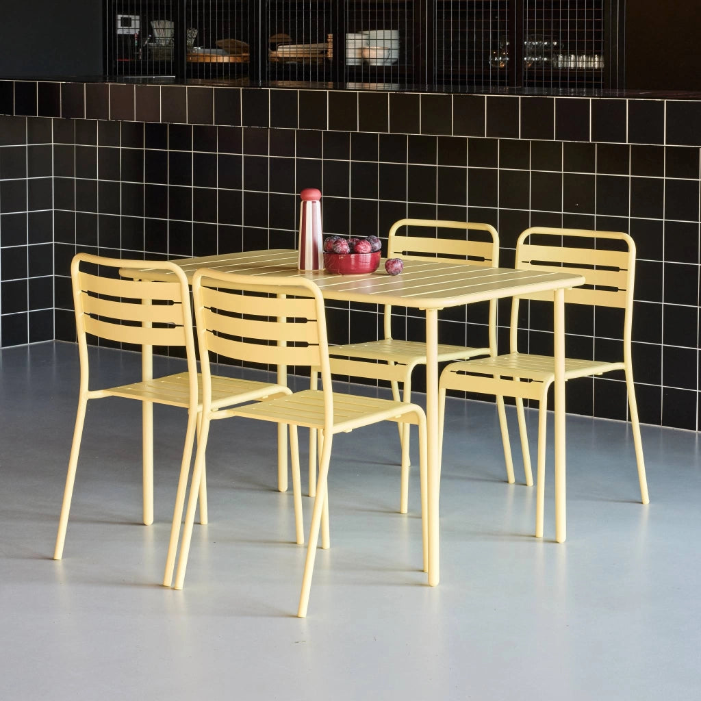 Set tavolo da giardino bistrot in metallo con 4 sedie, 120cm, giallo