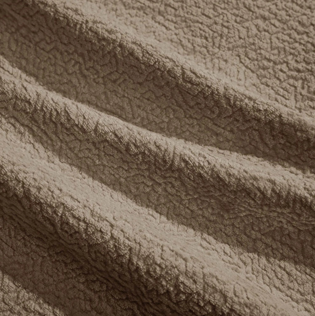 Divano 3 posti in Chenille marrone con cuscini decorativi e design trapuntato