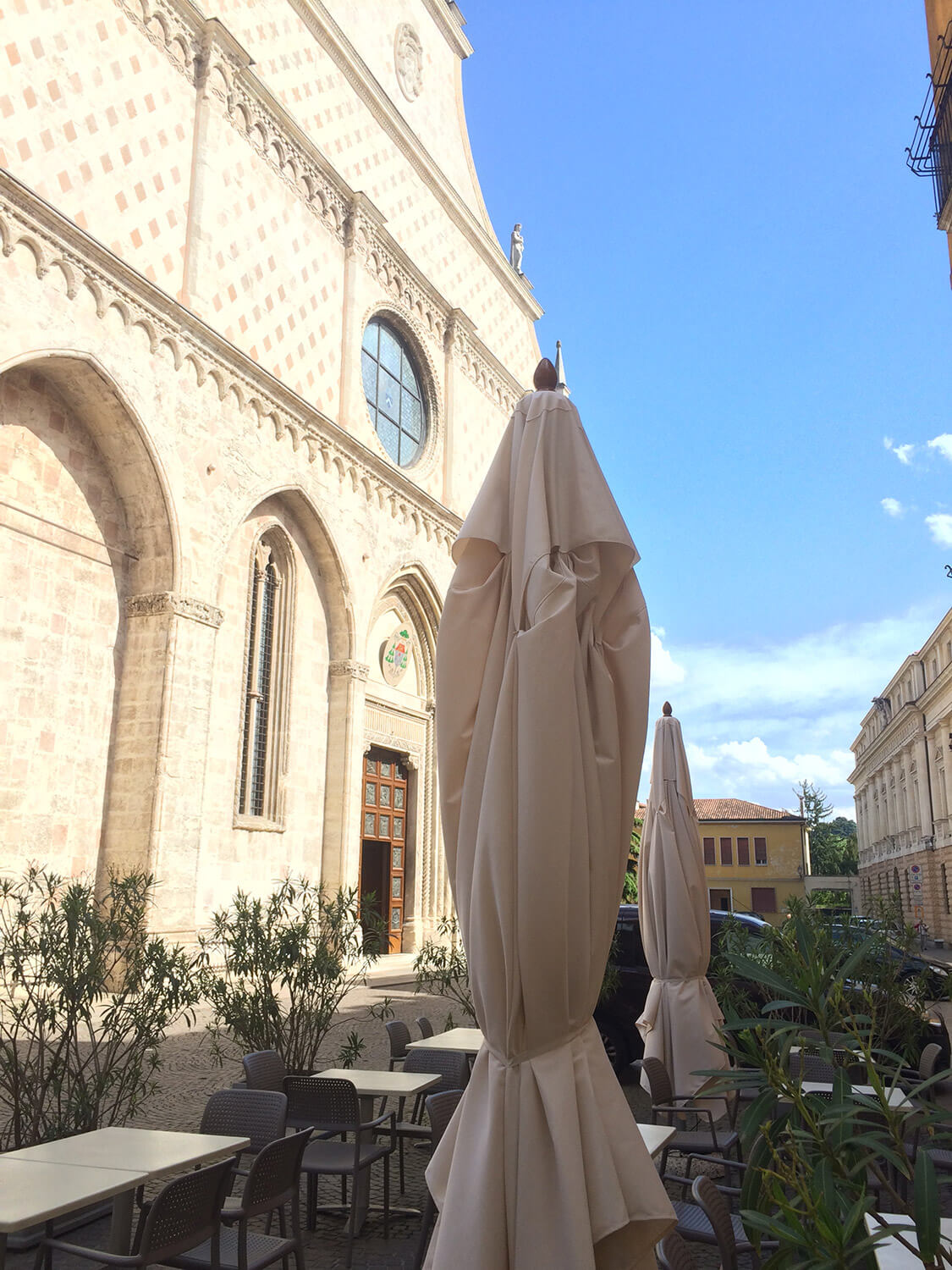 Ombrellone da Giardino 3,5x3,5 m Palo Ø60 mm in Legno Telo in Acrilico con Balza Danieli Bangkok Ecrù