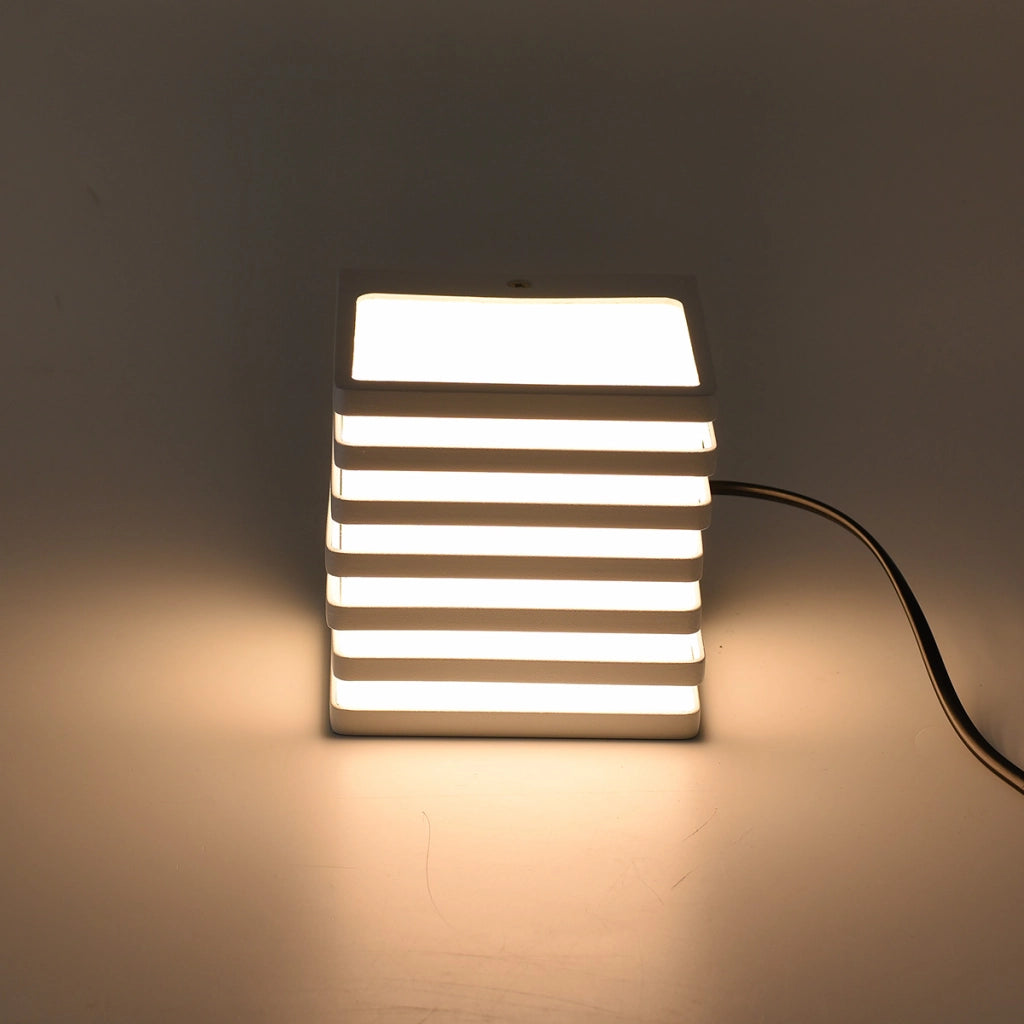 APPLIQUE LED CUBO DA ESTERNO IP54 IN ALLUMINIO BIANCO ILLUMINAZIONE CALDA 3000K - DESIGN MINIMALISTA