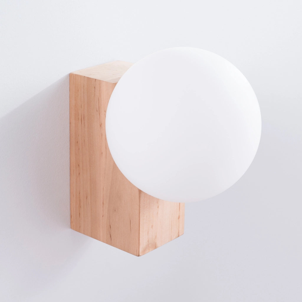 Lampada da parete BULBO in legno naturale