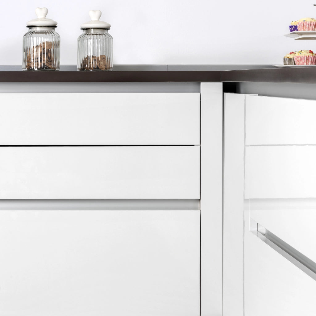Emuca Kit profilo Gola centrale per mobili da cucina, Verniciato bianco, Alluminio, 1 u.