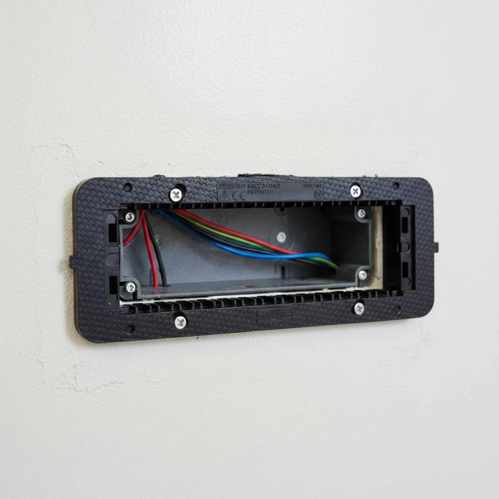Supporto da incasso per moduli smart 44 per impianti elettrici *** numero posti 7 moduli, confezione 1