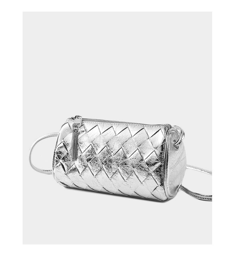 Borsa a tracolla piccola e alla moda da donna in vera pelle, modello Hobo, colore argento.