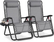 SONGMICS Set da 2 Sedie a Sdraio Pieghevoli, Poltrone a Gravità Zero, Lettini Prendisole Portata 110 kg per Sedia, Poggiatesta Regolabile, Vassoio, per Terrazza e Giardino, Grigio Scuro GLB032GZ02
