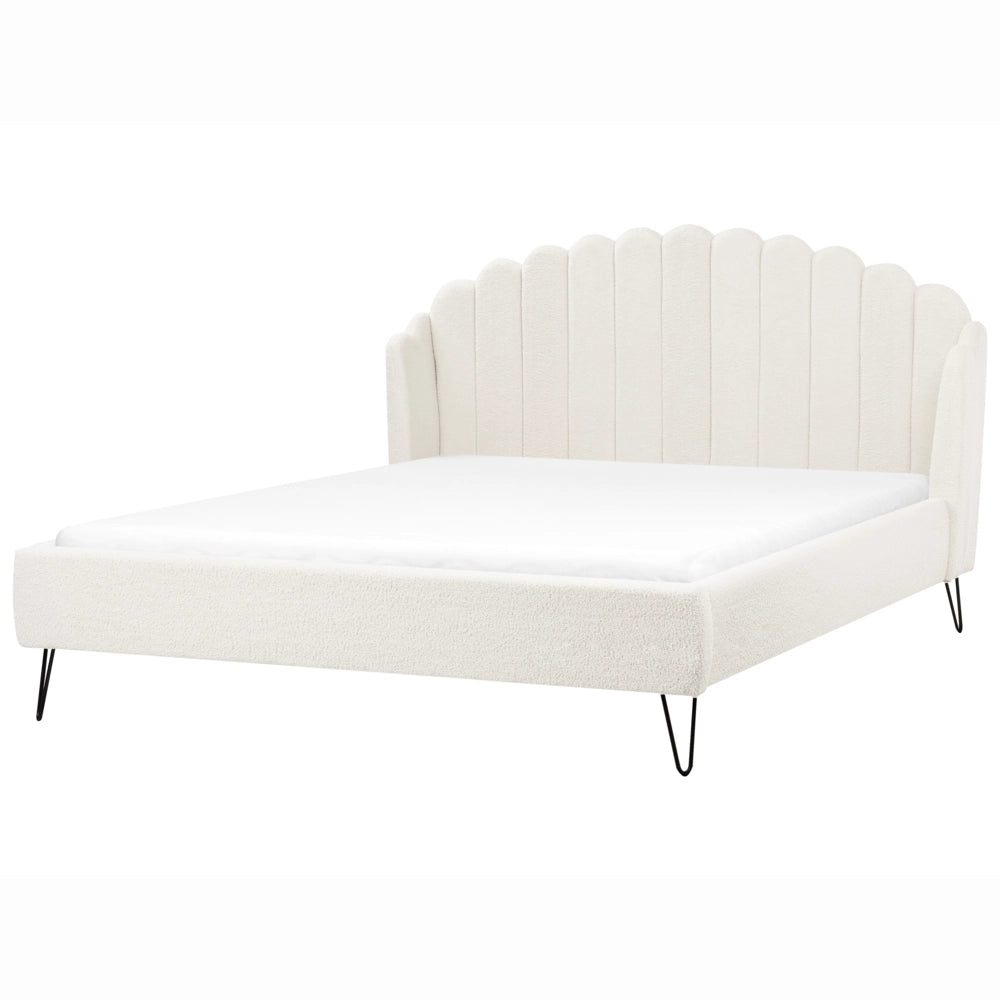 Letto matrimoniale con rete in tessuto bouclè bianco sporco 180 x 200 cm gambe in metallo testata retro capitonné