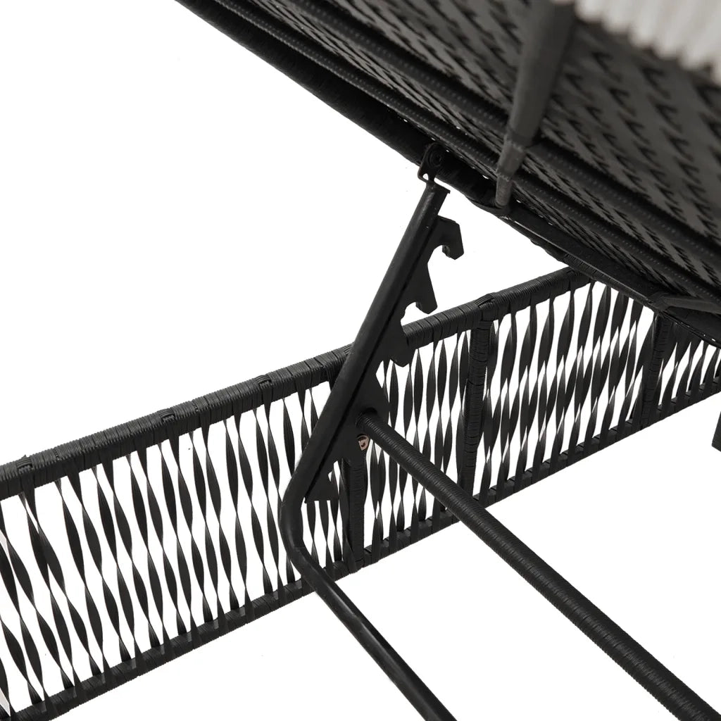 Lettino Prendisole con Cuscino Nero in Polyrattan