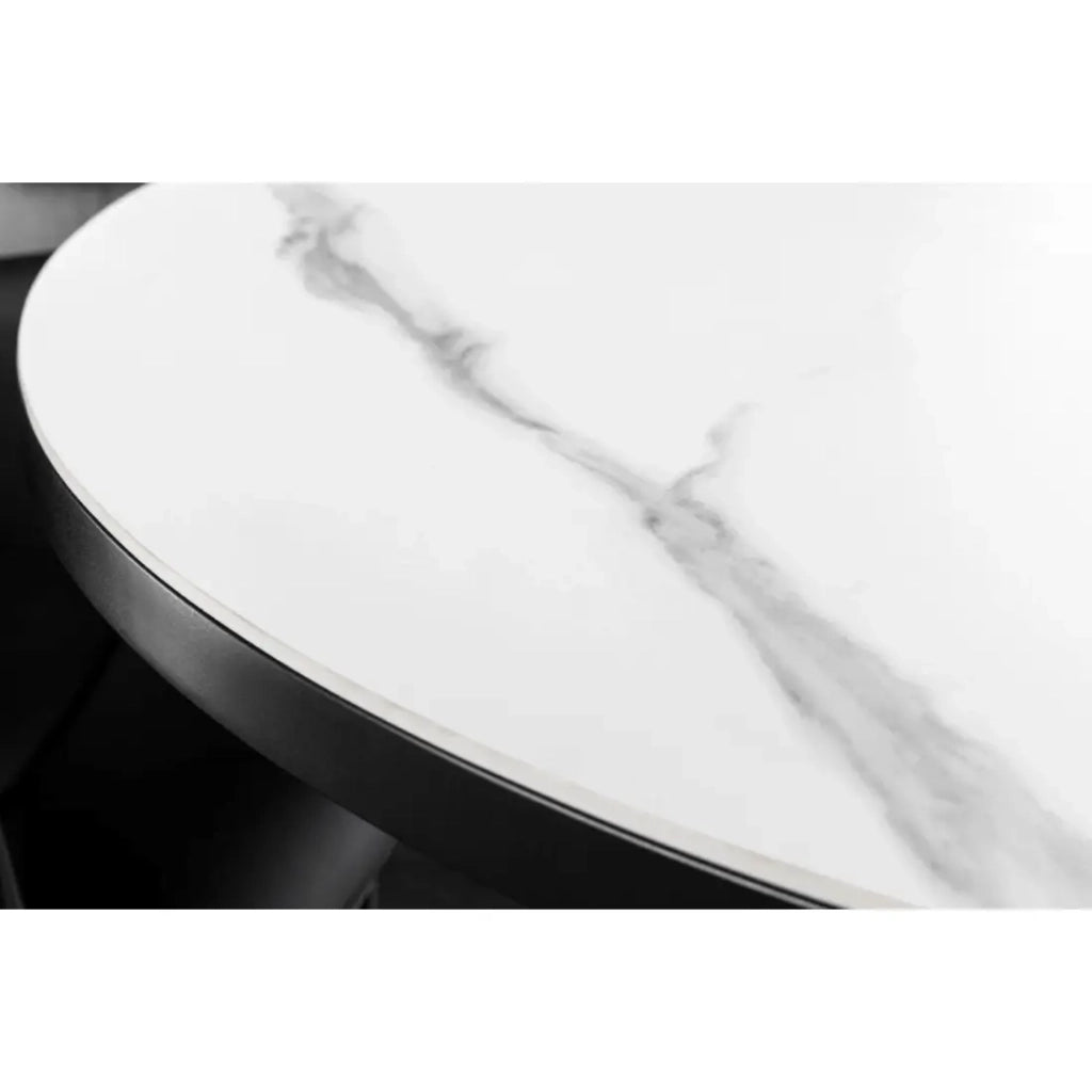 Tavolo da pranzo rotondo allungabile OPHIRA 120-160 cm – Ceramica effetto marmo bianco e metallo nero