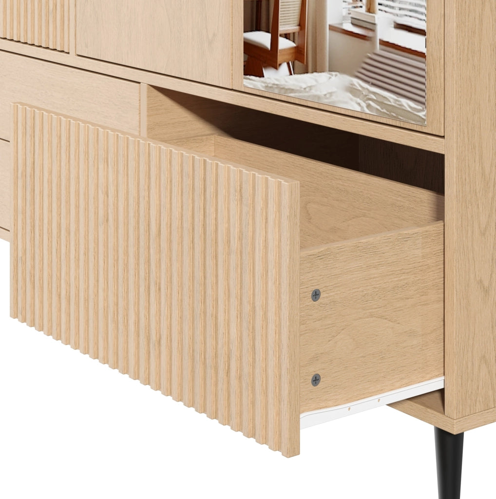 Armadio guardaroba 3 ante con specchio; 135x45x200 cm; 3 cassetti; MDF e acciaio bianco
