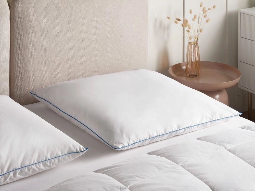 Cuscino basso da letto Rivestimento in cotone premium Imbottitura in piuma e piumino Bianco 80 x 80 cm premium
