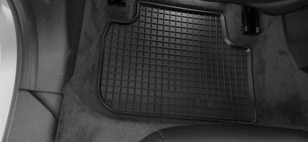 Tappeti in gomma per BMW serie 1 (F70) Hatchback dal 2024-
