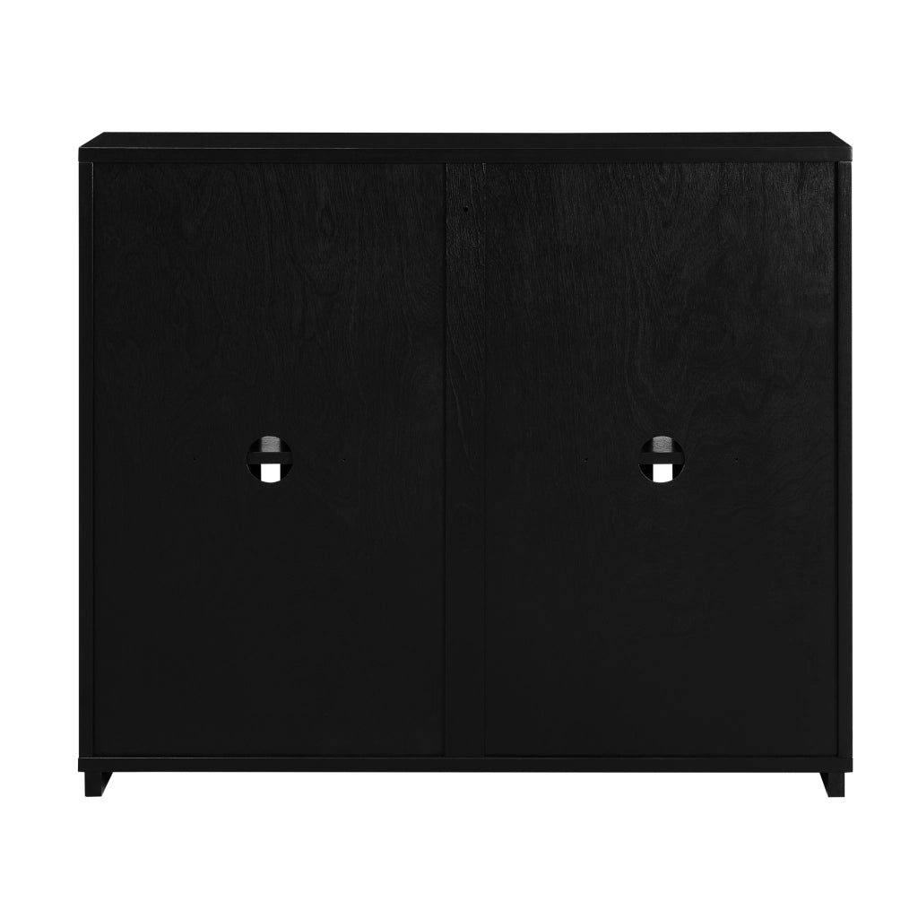 Credenza con ante scanalate e 2 aperture per prese in legno e MDF nero