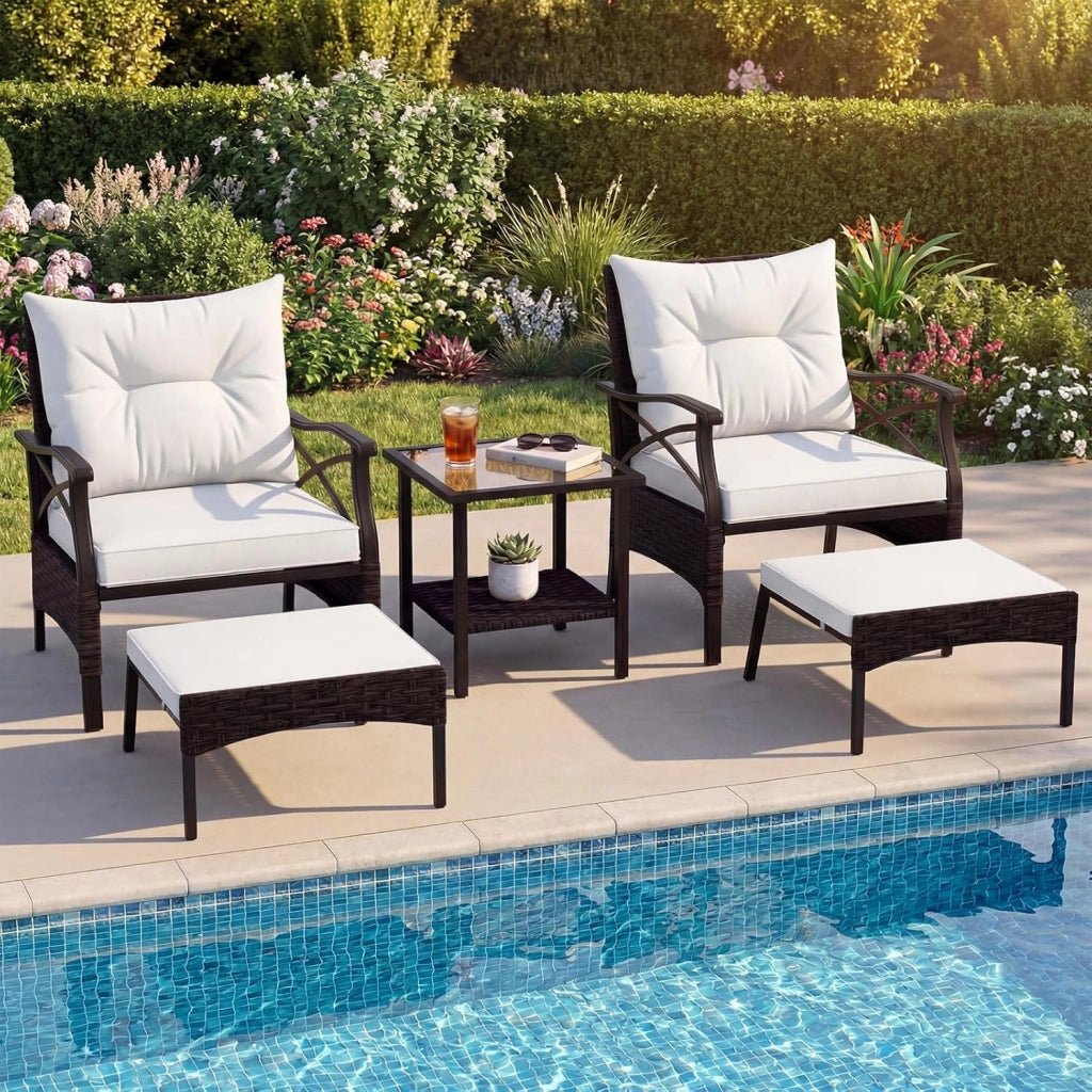 Set di 5 Mobili da Giardino in Rattan, Set Mobili da Esterno con Sedie Poggiapiedi Cuscini e Tavolino in Vetro Temperato a 2 Livelli, Set Conversazione per Portico e Balcone (Beige)