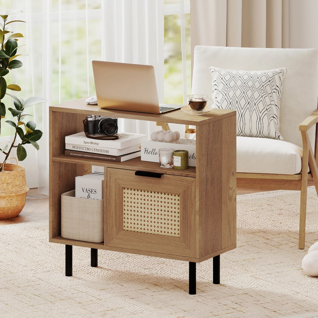 Comodino boho in rattan con ripiano portaoggetti e gambe in metallo-Tavolino laterale in legno piccolo multifunzionale per soggiorno camera da letto