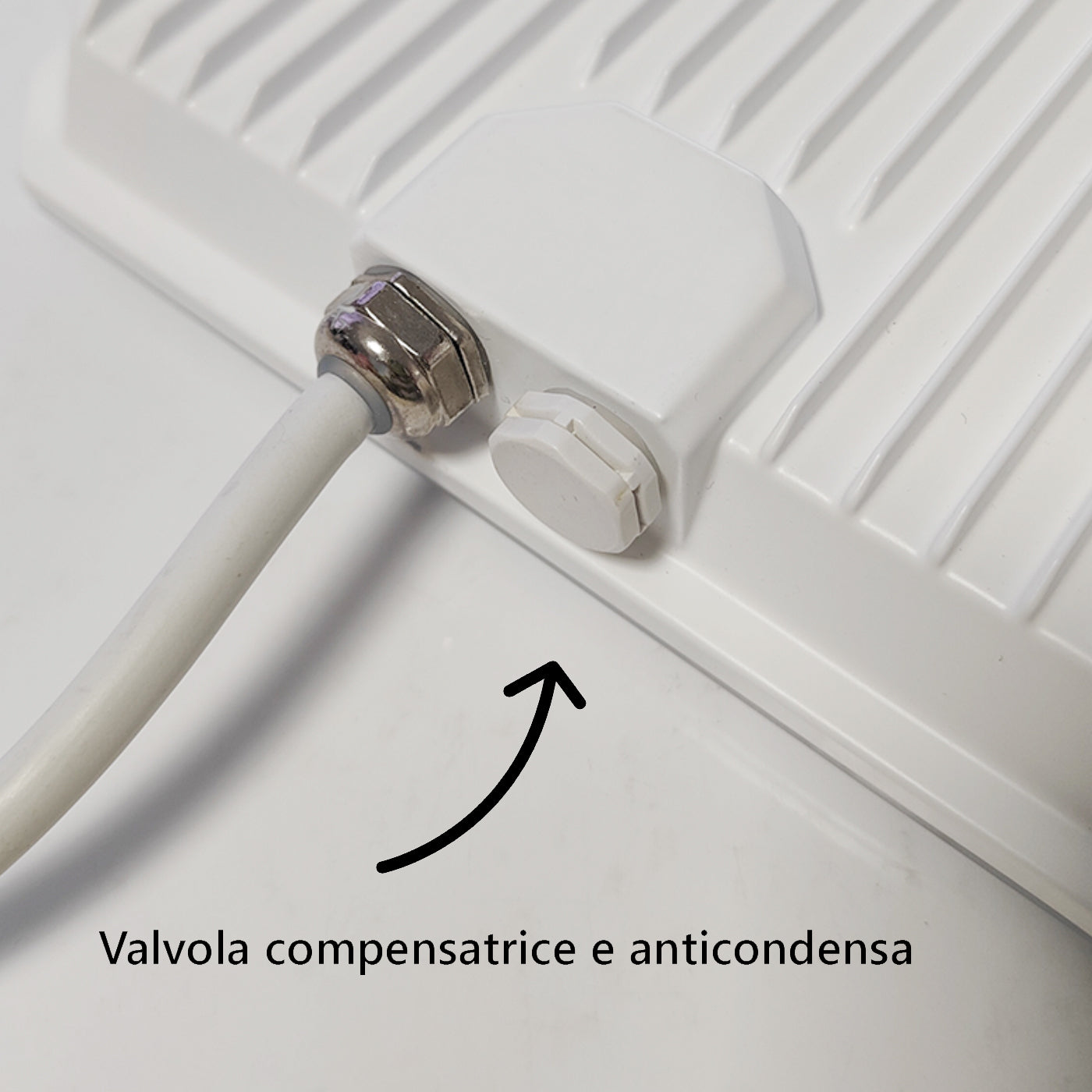 Proiettore a LED Bianco Faro da esterno 230V 50W 4000K Cover Milky 5000lm 175x125x27,5 mm