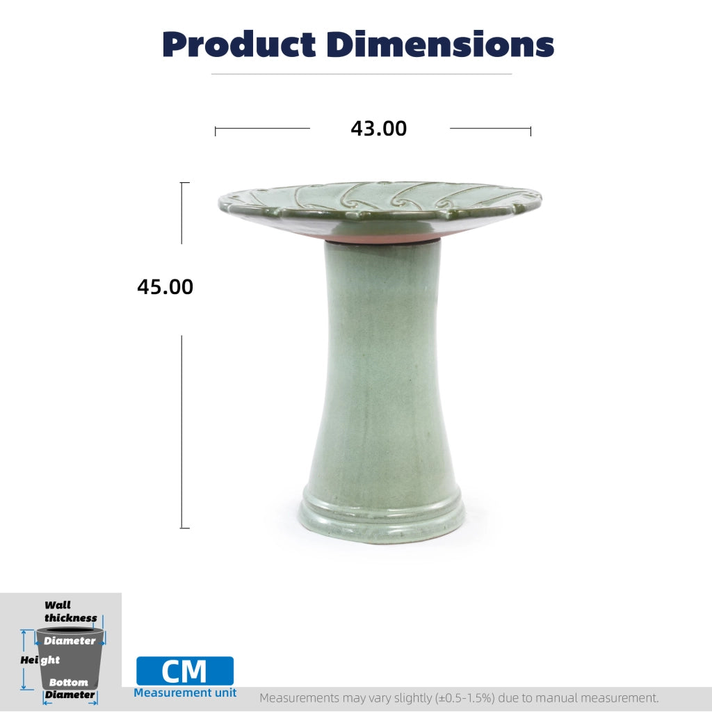 Fontana da giardino in ceramica fatta a mano con vasca ampia e base alta smaltata verde chiaro Ø 43 × 45 cm