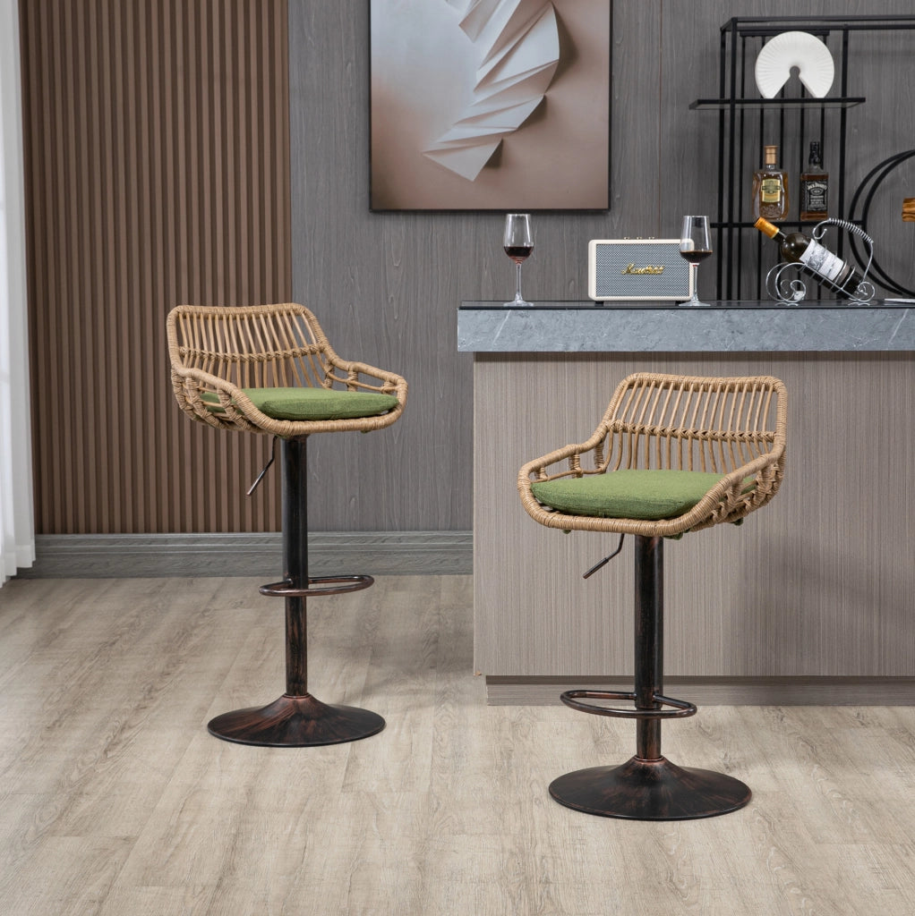 Set di 2 sgabelli da bar girevoli 360° regolabili in altezza; 49x48x89-109 cm; verde in lino