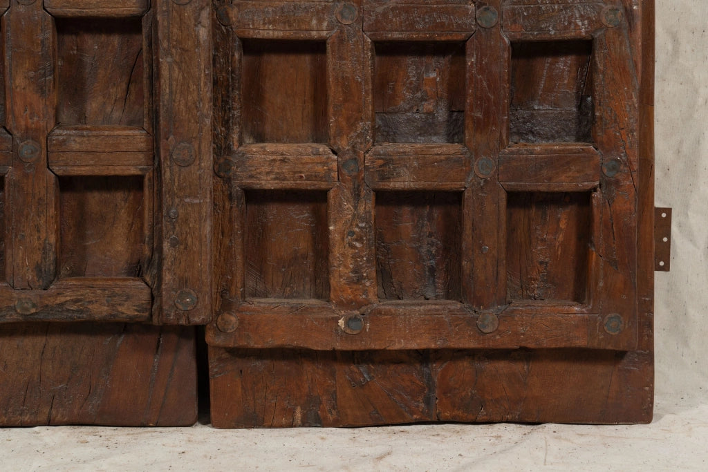 Biscottini Porta portone in legno massello e ferro da interno o da esterno vecchia e antica medievale scorrevole