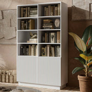 Libreria Miniato, Mobile portalibri con vani aperti e due ante, Design moderno e minimale, 172x40 h100 cm, Bianco