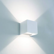 Century APPLIQUE BIDIREZIONALE QUADRATO A LED UP&DOWN+ 10 W-800 lm-3.000K/4.000K/6500K Col. Bianco