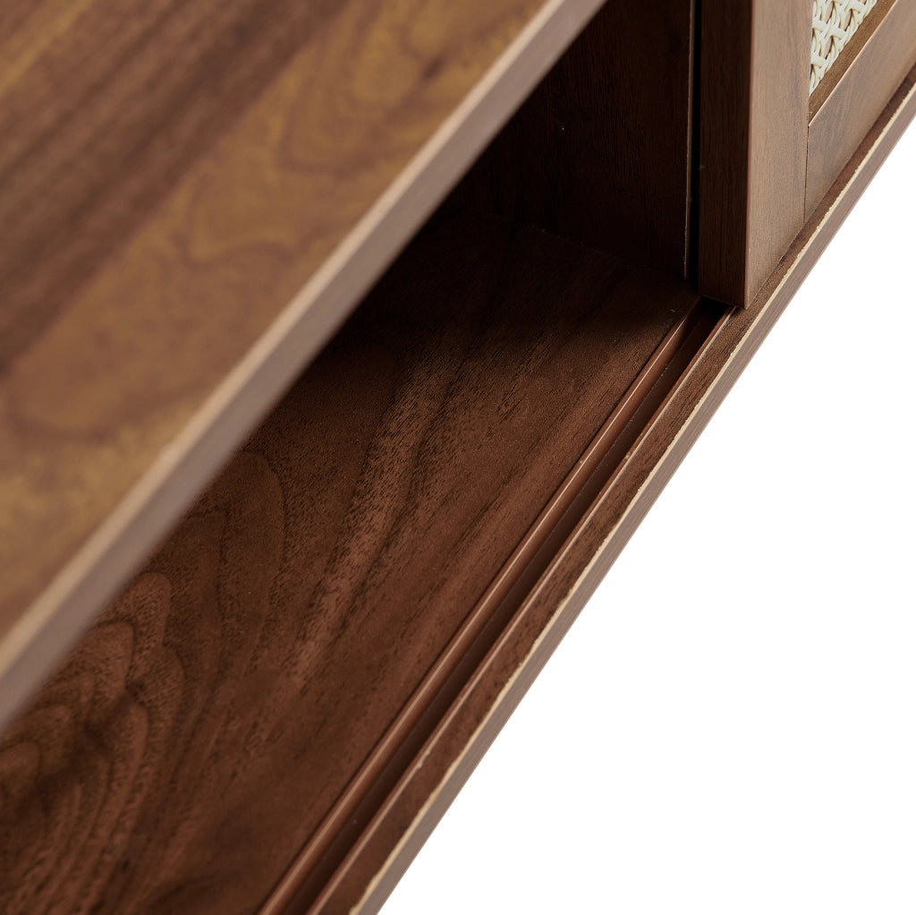 Tavolino da caffè con porta scorrevole in rattan; gambe in legno; MDF marrone