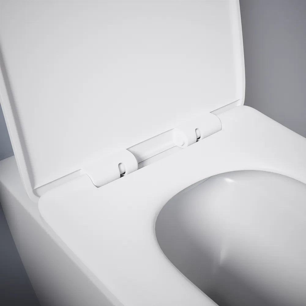 Vaso filomuro rimless in ceramica bianco lucido con sedile soft-close | Kyoto