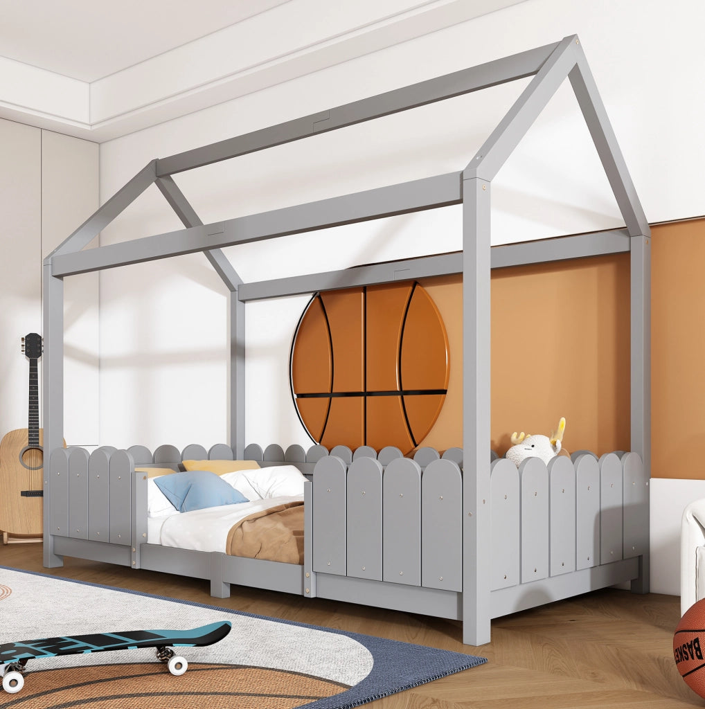 Letto a casetta per bambini 90x200 cm con barriera anticaduta e rete a doghe; in legno grigio