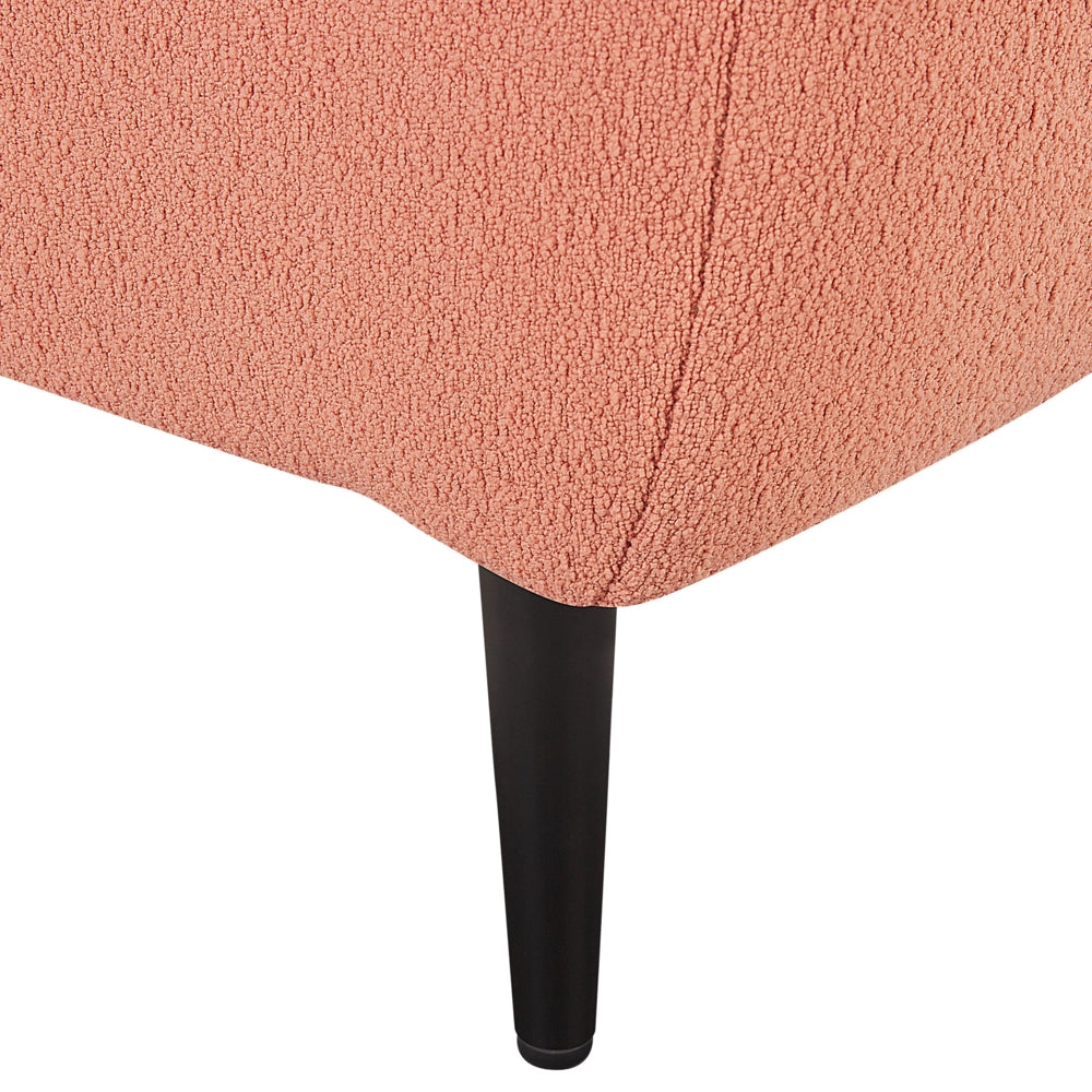 Chaise longue Destra in poliestere rosa pesca con cuscino e gambe metallo da salotto