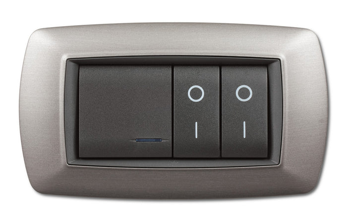 placca life mod. living plast.acciaio satinato 4 posti cod:ferx.93694