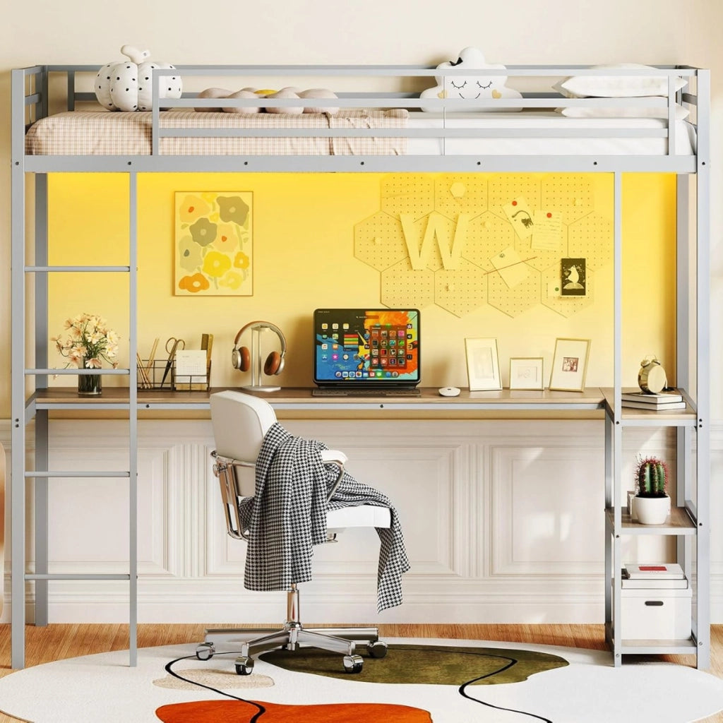 Letto metallico loft con presa elettrica-Giroletto a soppalco con sponda & scala Argento + Naturale