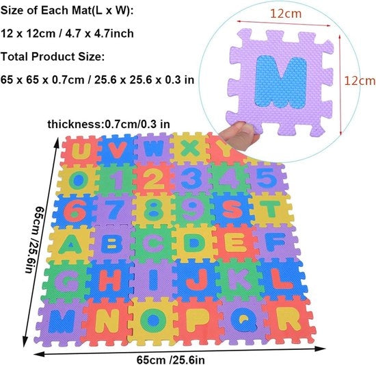 Puzzelmat in schuimstof con 36 tegli robusti per attività di bambino all'interno ed all'esterno.