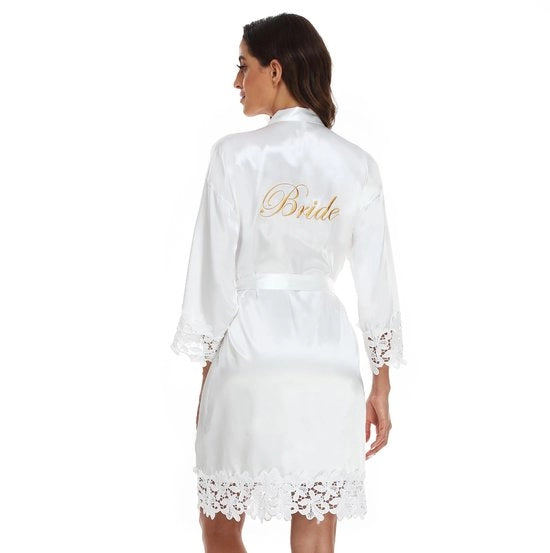 Kimono da notte con collo V corto per donne in seta con cintura e bordi decorati