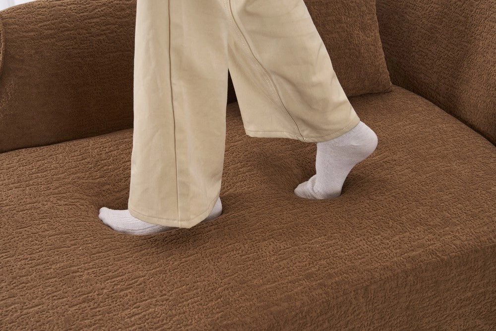 Divano letto due posti con chaise longue ¨C Minimal ¨C tessuto chenille colore caramello con 1 cuscino