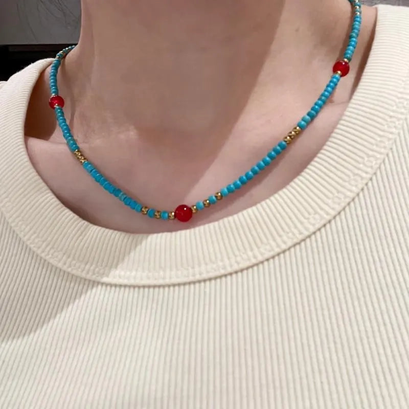 Collana con perline di cristallo verde: gioiello in pietra naturale fatto a mano