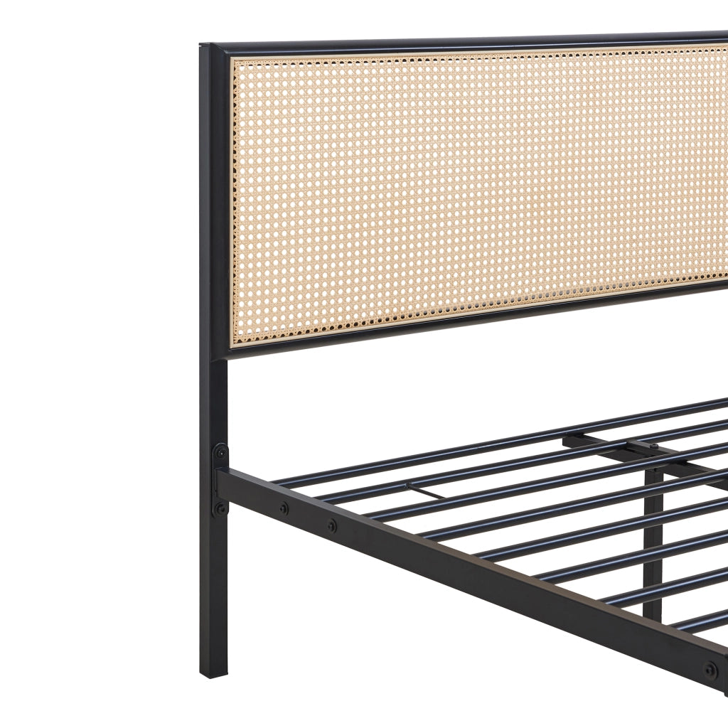 Letto Matrimoniale Linköping in Metallo Nero con Materasso 180x200 cm Testiera e Pediera Effetto Rattan [en.casa]